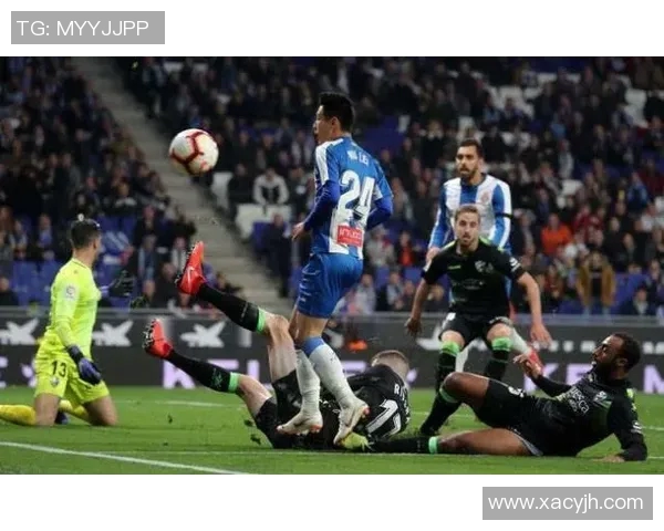 中超因一举动刷屏全网引热议成为热搜榜第一球迷纷纷热议背后真相